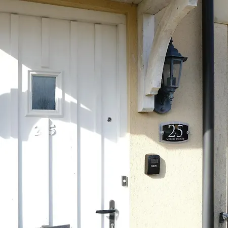 Sorrel House Appartement Carterton Buitenkant foto